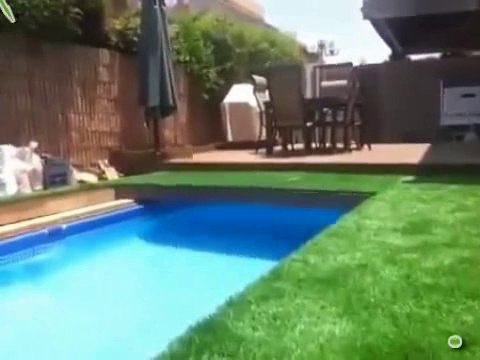 Comment cacher votre piscine sous le gazon