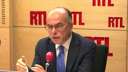"Les familles sont dans une angoisse terrible", dit Bernard Cazeneuve