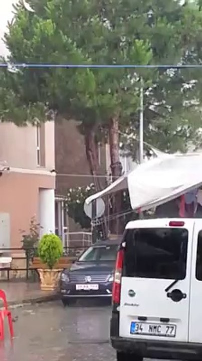 Geyve sağanak yağışa teslim oldu-Geyvemedya-2