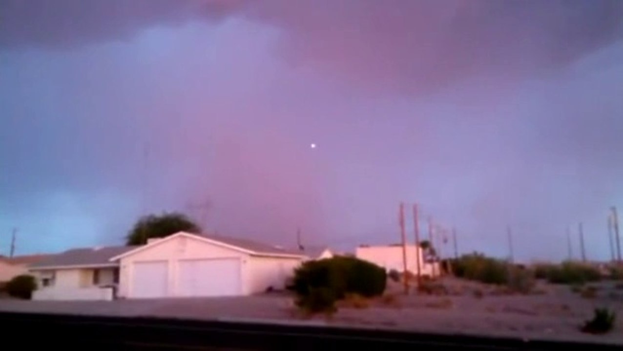 UFO over Lake Havasu, Arizona - July 2014