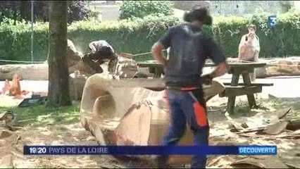 sculpture et tronçonneuse