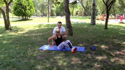 Kalça Kaslarını Kuvvetlendirmek için "Hip Criss Cross" - Her Yerde Spor
