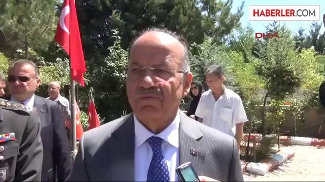 Kırıkkale Şehitliğinde Hüzün ve Göz Yaşı