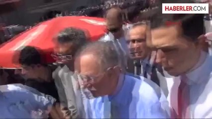 Diyarbakır Cumhurbaşkanı Adayı İhsanoğlu Diyarbakır'da Protesto Edildi 1