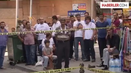 Fatih'te, Bankadan Çıkan Kuryeyi Ara Sokakta Silahla Vurup Yaraladıktan Sonra Yaklaşık 60 Bin...