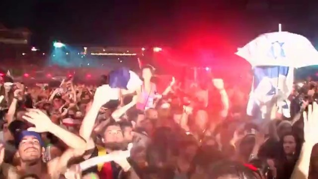 Tomorrowland 2014 Steve Aoki - Mainstage