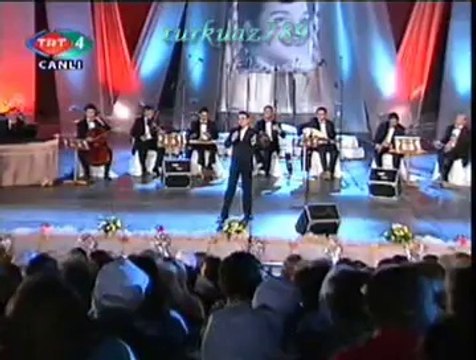 Yıldırım BEKÇİ-Körfez'deki Üç Beş Güzel Söylesinler Şarkı Gazel