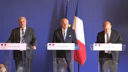 Conférence de presse conjointe de L. Fabius, F. Cuvillier et J.-Y. Le Drian (25/07/2014)