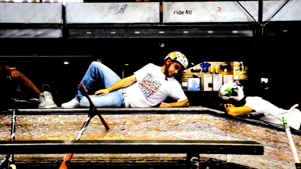 Spot PUBLICITAIRE sur un magasin LYONNAIS spécialisé en Trotinette