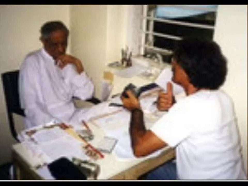 (INGLÉS) Dr Jayadev Yogendra   Santa Cruz Institute Bombay Hijo de Yogendra