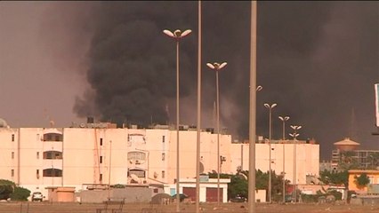Combats à Benghazi : d'épais nuages recouvrent la ville