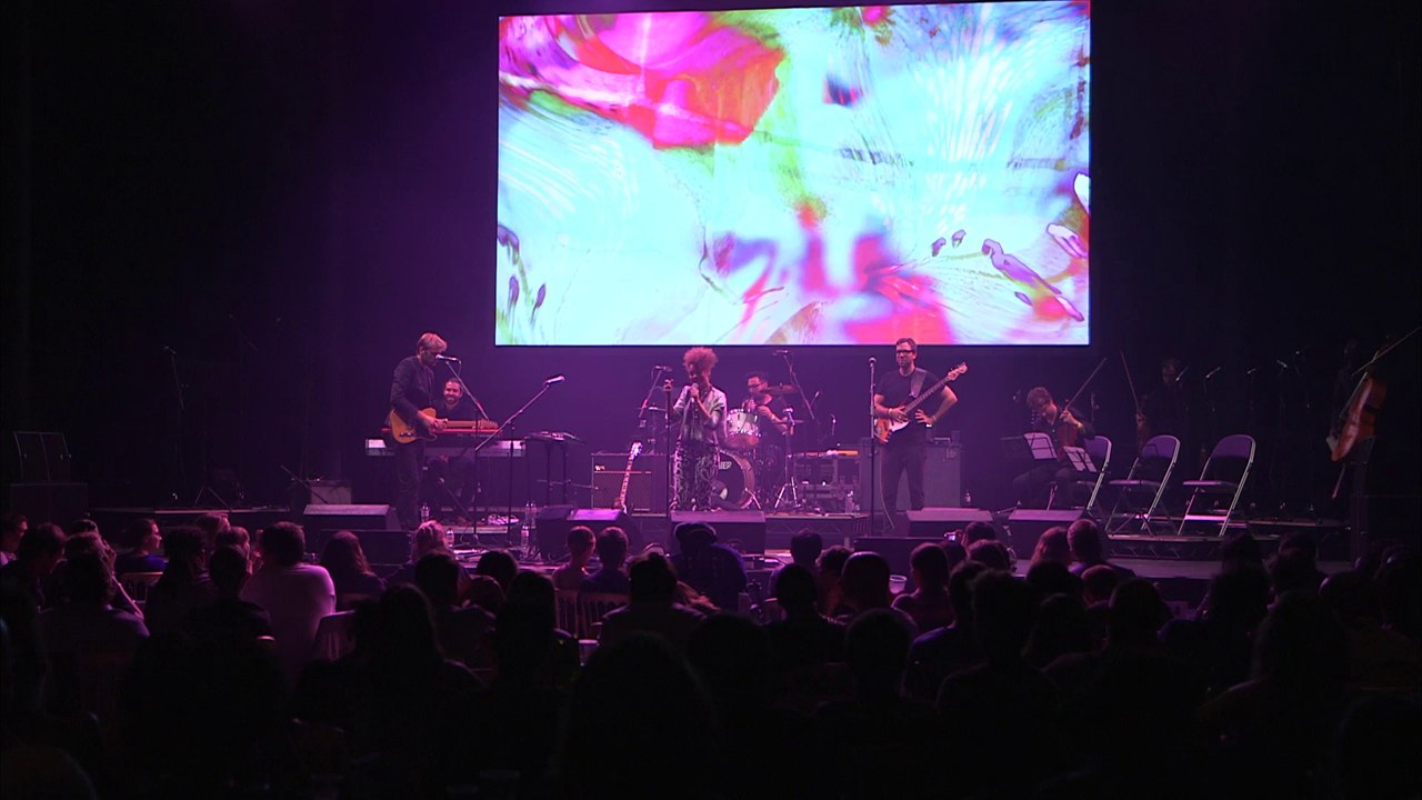 Andreya Triana Live Stream