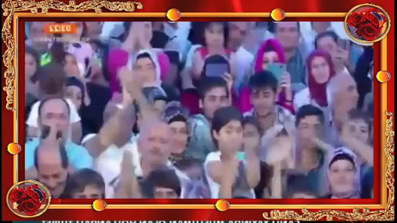 Hollandalı genç kadın canlı yayında Müslüman oldu
