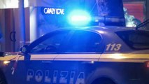 Rimini: spari da auto in corsa dentro un night club, vettura ritrovata bruciata