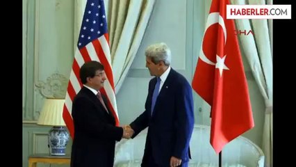 Dışişleri Bakanı Davutoğlu, Kerry ile Paris'te Bir Araya Geldi