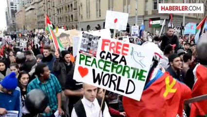 İsrail'in Gazze'ye saldırılarıları proteto edildi -