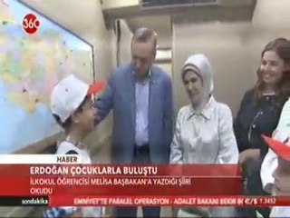 Başbakan Erdoğan Çocuklarla Buluştu. Çocuklardan Şiir Dinledi.