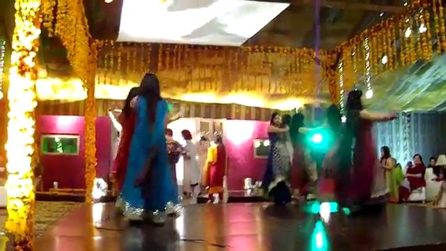 Awesome Dance Pakistani Lahore Wedding Dance Party
