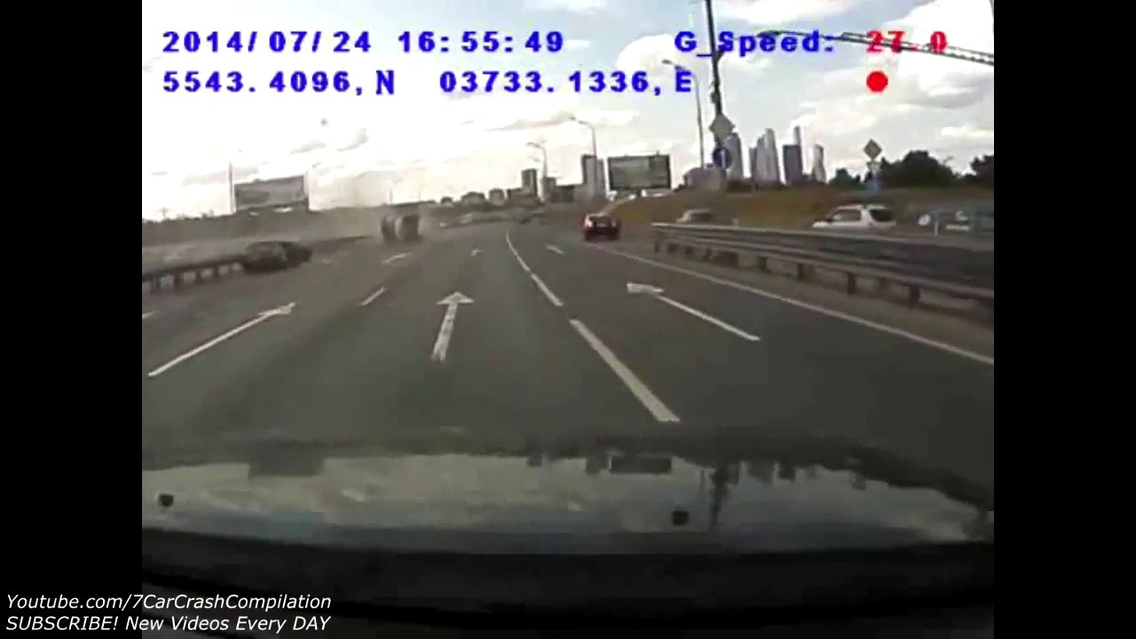 Compilation d'accidents de voiture de dingue - Juillet 2014