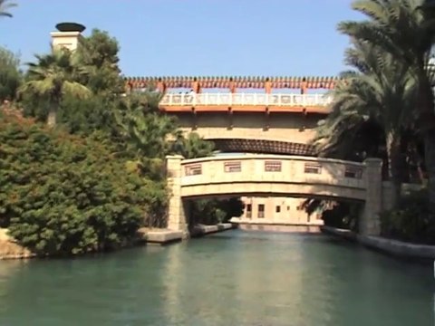 Carnet de Dubaï Hiver II : Errance aquatiques (2011) by Gérard Courant