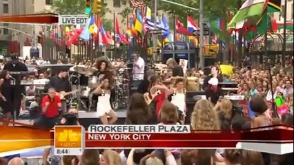 6. This TODAY performance comes With Love, from Hilary: