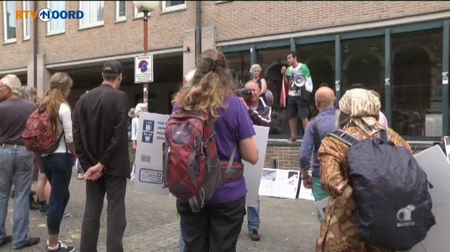 Groningers protesteren tegen oorlogsgeweld Gaza - RTV Noord