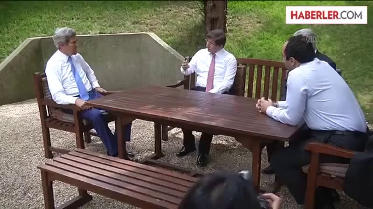 Davutoğlu, ABDli ve Katarlı mevkidaşları ile bir araya geldi -