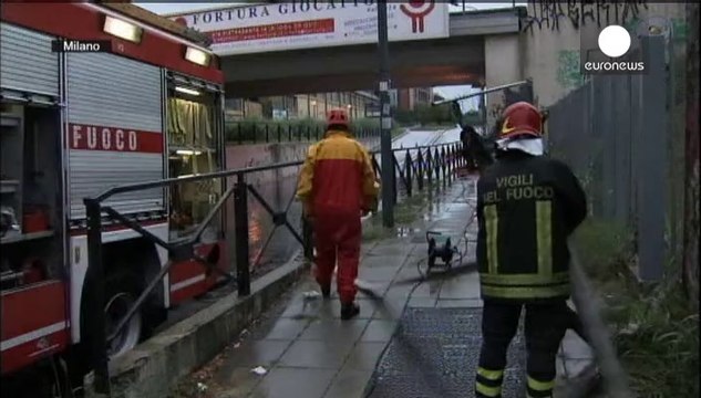 Maltempo nel nord Italia: si apre voragine in centro a Milano