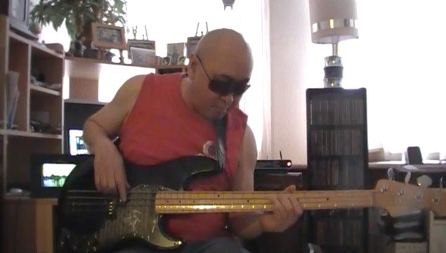 Jamming with BB King & Eric Clapton bass cover Bob Roha