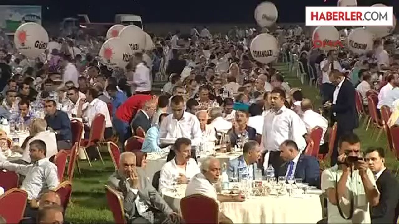 Bülent Arınç Bursa'daki İftar Programında Konuştu