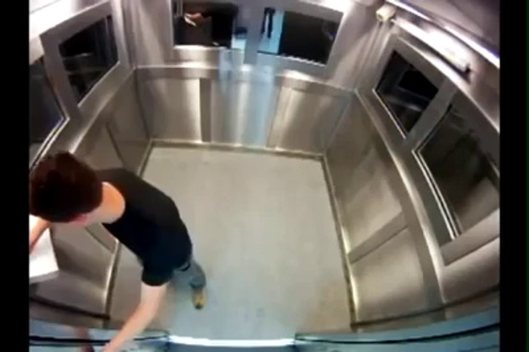 Coffin in Elevator (Funny Prank)