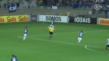 Marquinhos faz golaço e levanta torcida do Cruzeiro