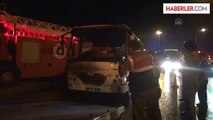 Manavgat'ta turistleri taşıyan tur otobüsü yandı -