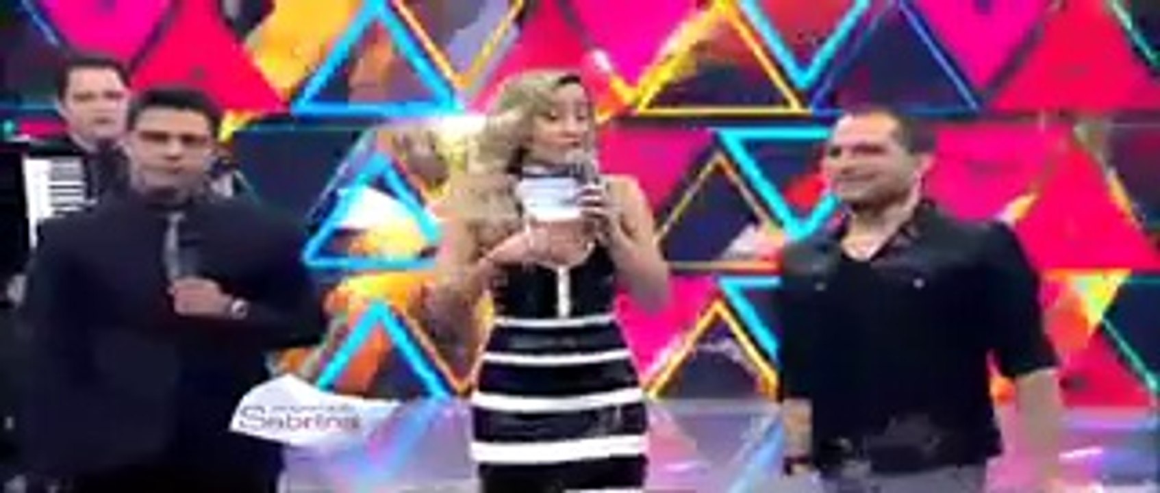 TV Record 2014-07-26 Programa da Sabrina com Ze...