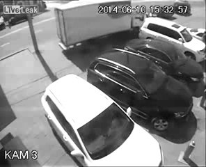 Reversing truck who gives a fk