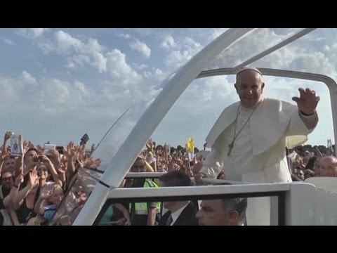 Caserta - Papa Francesco: Dite no a corruzione e illegalità (26.07.14)