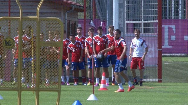 Guardiola: ''Tenemos muchos delanteros: el mejor jugará''