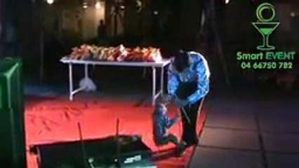 Đoàn xiếc khỉ, xiếc chó, xiếc trăn. - YouTube