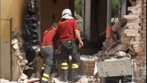 Esplosione in un palazzo a Roma: 3 persone sono ferite