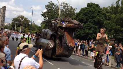 La fin du défilé Quimper en fête