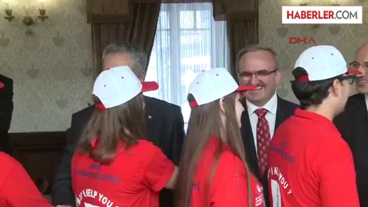 Bursa Arınç, Bayram Namazını Bursa Ulu Camii'de Kıldı Ek Valilikte Bayramlaşmaya Katıldı