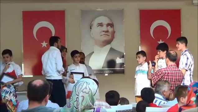 GAZİOSMANPAŞA MÜFTÜLÜĞÜ HER CAMİDEN ÖĞRENCİLERİ TEMSİLEN BİR ÖĞRENCİYE ÖDÜL TAKDİM ETTİ MESCİDİMİZDEN ÖDÜL ALAN ÖĞRENCİMİZ YAZEL YALIN KILIÇ