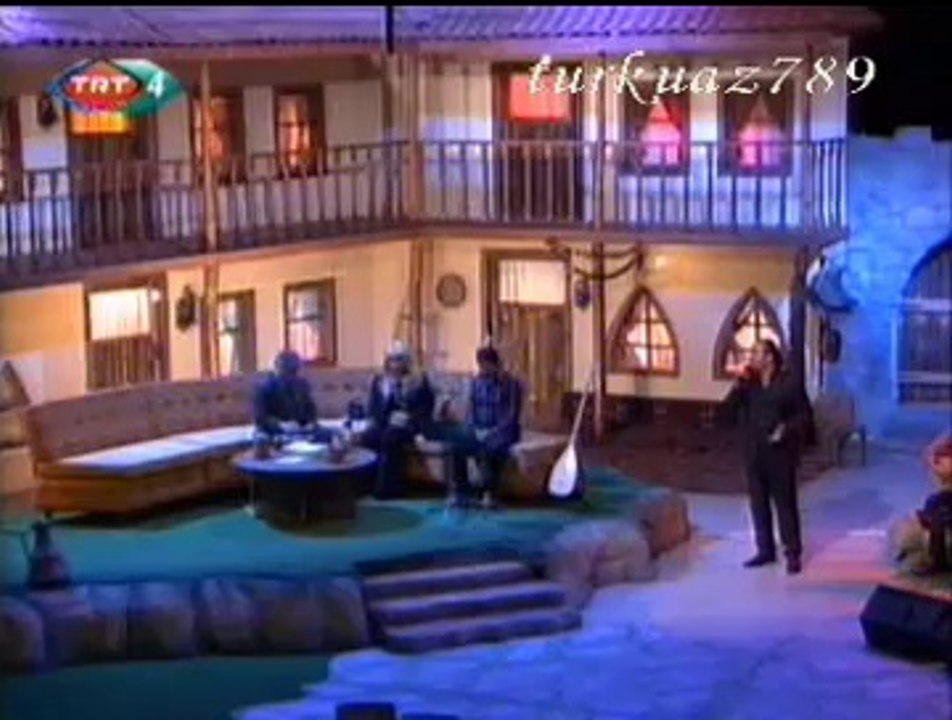 Zafer ALBAYRAK-Hastane Önünde İncir Ağacı