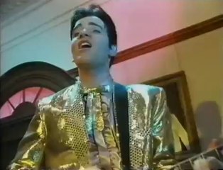 Ewan McGregor - Lipstick on Your Collar Medley