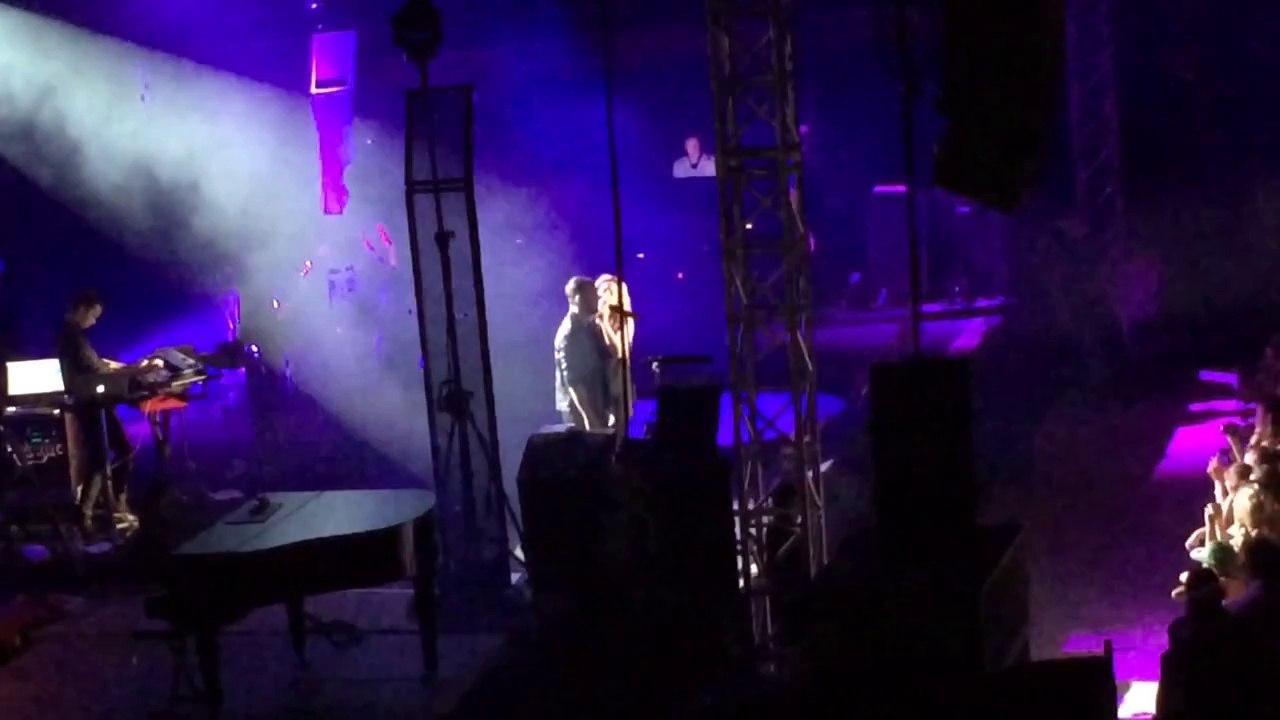 Amel Bent - Tout - #Instinctour Lunel