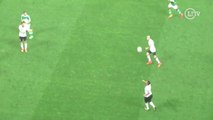 Belo chapéu de Ralf inicia 'olé' e quase gol do Corinthians