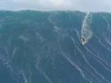 Amazing Wave Surfing