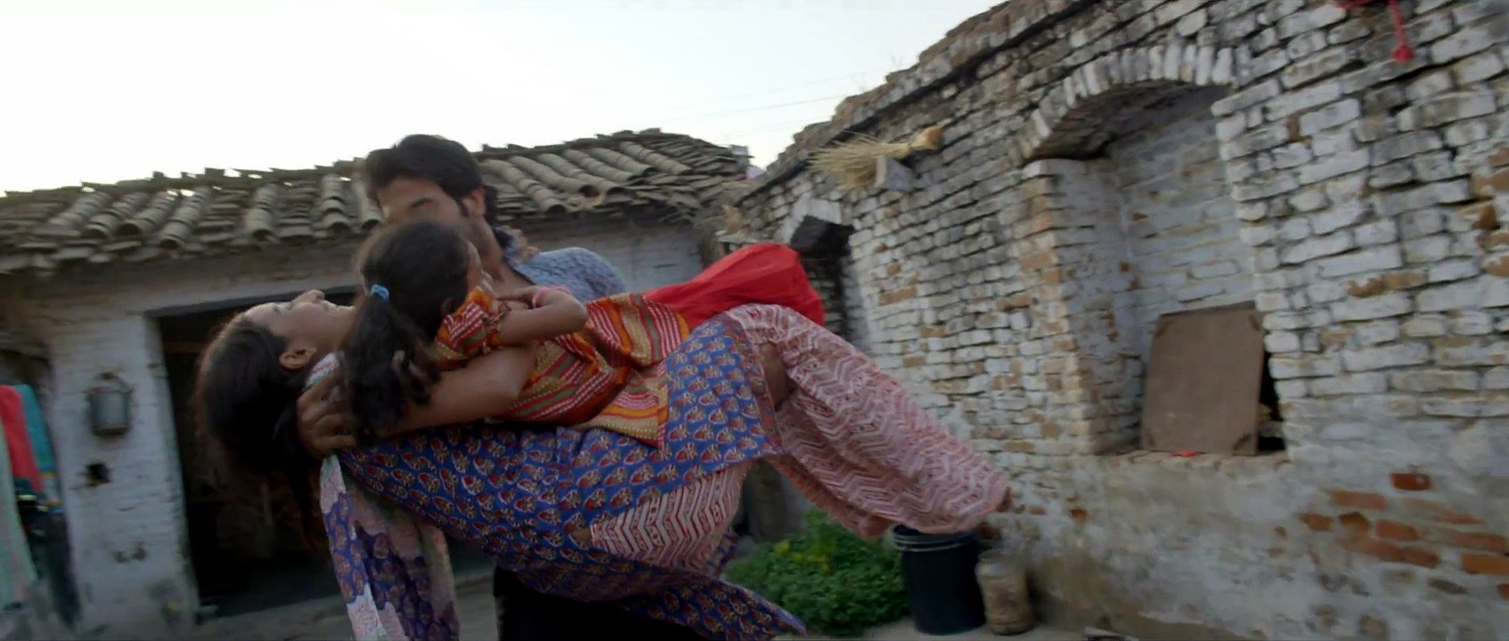 Muskurane (Citylights)