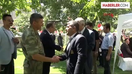 Vali Canbolat Konağında Hakkarililerin Bayramını Kutladı