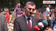 Vali Bektaş, maden şehitlerinin kabirlerini ziyaret etti -